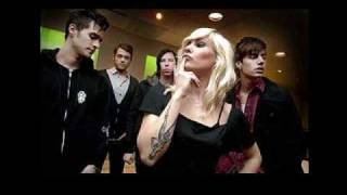 The Sounds - Hit Me! (Live in Stockholm in 2003)