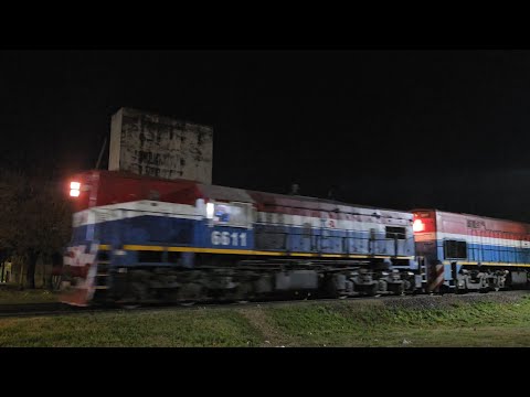 [4K] Lindo, variado y colorido tren vacio de NCA pasando por Marcos Juárez rumbo al oeste!!!!!!