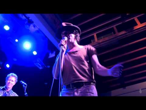 Langorne Slim - Love Crimes (eTown webisode #1017)