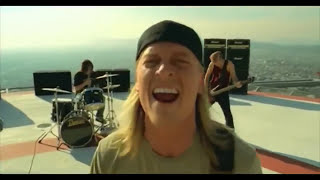 Puddle Of Mudd - Drift and Die (Official Music Video)
