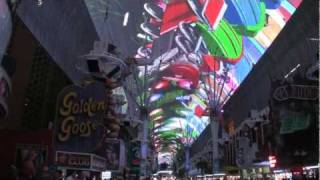 "It's the Most Wonderful Time of the Year" on Viva Vision, Fremont Street