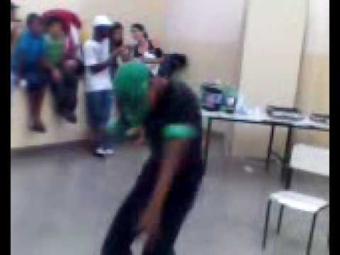 batalha de krump 2010 piracicaba sp brasil (maikinho vs marcelo) valendo o 3º ou 4 lugar