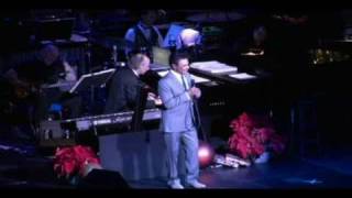 Johnny Mathis - Christmastime is here / When a Child is born LIVE 2010