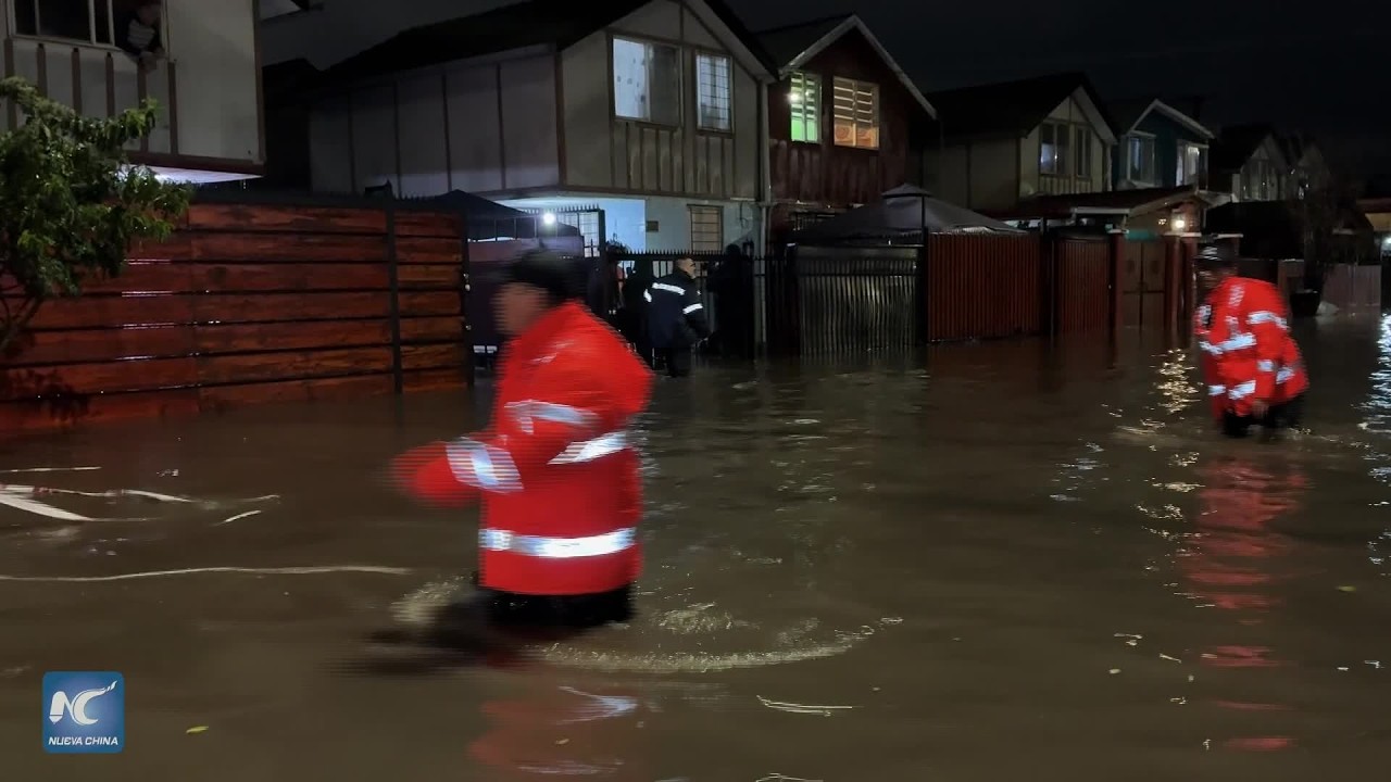 Temporal en Chile deja al menos tres muertos y más de 800 casas dañadas