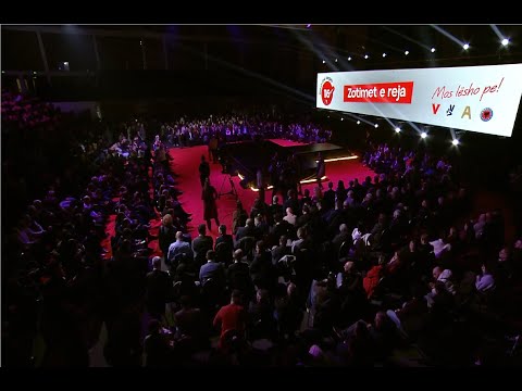 Albin Kurti: Në Pejë, Lëvizja VETËVENDOSJE! mban tubimin e madh