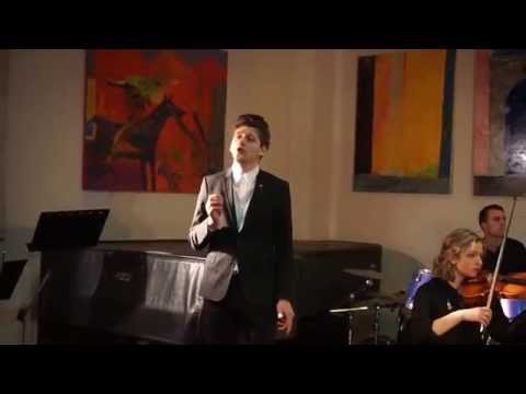 Justinas Trio - Pėdsakai Pievos Nugaroj(Gyvai)