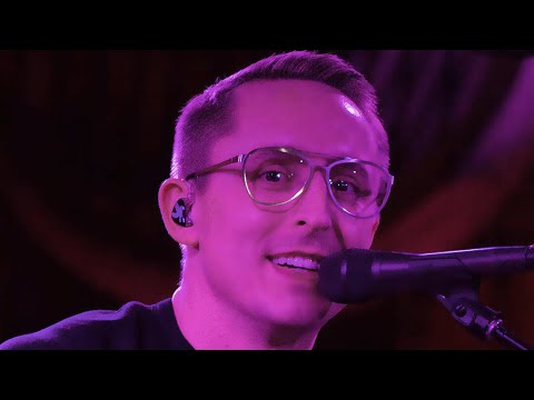 download lagu mp3 mp4 Ryan Key Yellowcard, download lagu Ryan Key Yellowcard gratis, unduh video klip Ryan Key Yellowcard