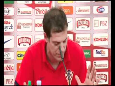 EURO   Slaven BILIC lud na novinare