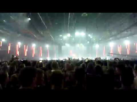 ASOT 850 Utrecht (NL) Armin Van Buuren playing Pryda "Stay with Me"