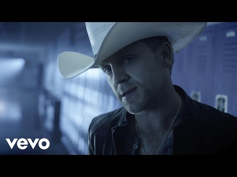 Justin Moore - Lettin' The Night Roll (Official Video)