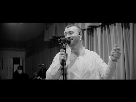 Videoclip de Dancing With A Stranger (Live At Abbey Road Studios) — Sam Smith
