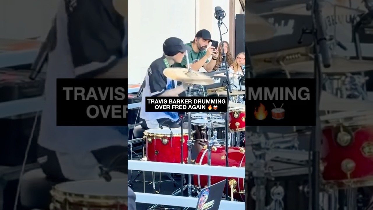 What happens when a legend from Blink 182 picks up sticks over Fred again.. 🥁 #fredagain #dnb