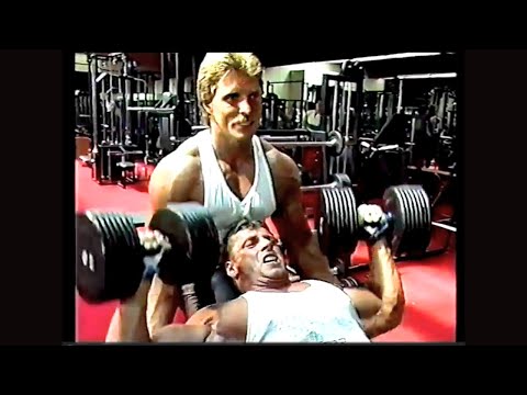 Peter Hensel und Ronald Matz beim Kurzhantel-Training