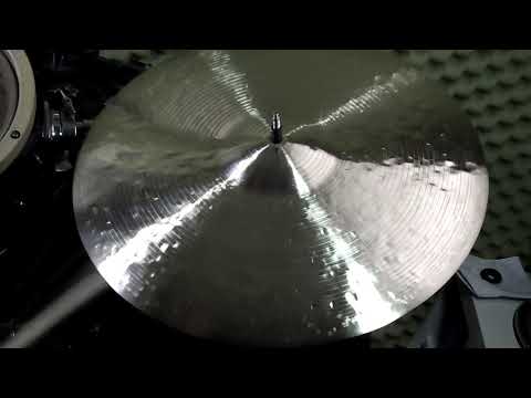 19, 1680g - After pitch lowering - Handcrafted cymbals by some dude