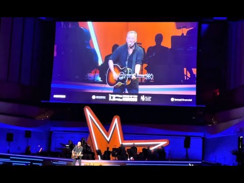 Bruce Springsteen w/ John Mellencamp ☜❤️☞ Wasted Days ∫ Working On The Highway ∫ Dancing In the Dark