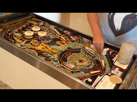 Pinball playfield wax for more lively performance while protecting the playfield finish