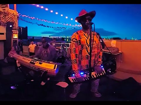 Amp Fiddler - "Fiddler on tha Roof" - Output, Brooklyn - 6/24/16 - 360º video with spatial audio