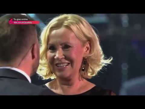 Gary Barlow and Agnetha Fältskog  ABBA  " I Should've Followed You Home" HD Live in London  LEGEND