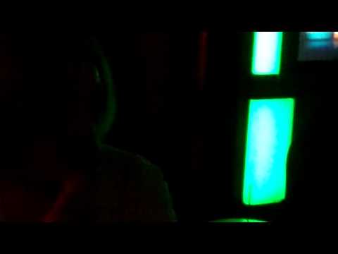 3) 2011-04-30 23 37 30.mp4