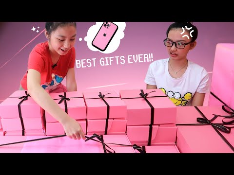 MYSTERY LATE BIRTHDAY GIFTS IN THE PINK BOX PRANK TO AUREA | Aurea & Alexa
