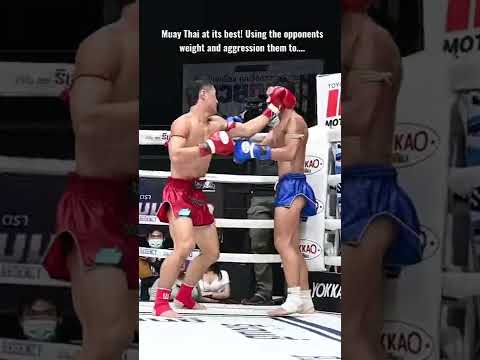 ….land a beautiful sweep into knee combination 😮‍💨🔥Muay thai at its best #shorts