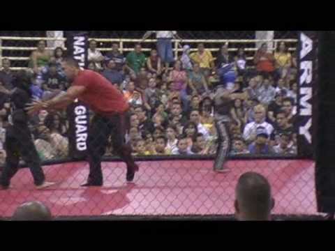 Pelea De Melvin Omar.wmv