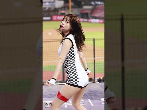 최근 뜨고 있는 20살 치어리더 | 일간-베스트 | 일베저장소