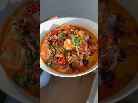 Spicy Thai Curry Noodle Soup 🍜