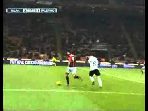 Italia Seria A: Milan 3 - 1 Palermo Robinho 10/11/10