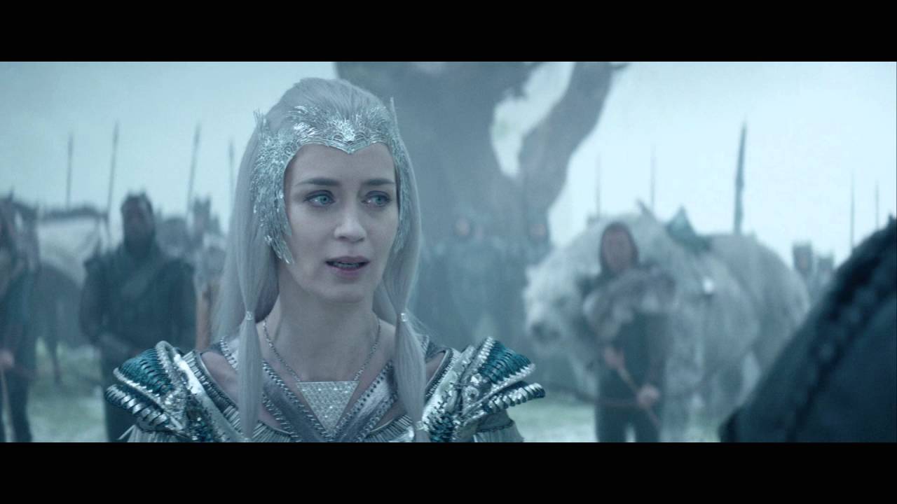 Miniature de la vidéo Le Chasseur et la Reine des Glaces / Extrait "Apportez-moi le mirroir" VF [Au cinéma le 20 Avril] du film Le Chasseur et la Reine des glaces