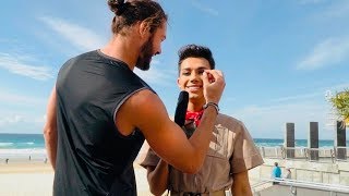 STRANGERS DO MY MAKEUP IN AUSTRALIA