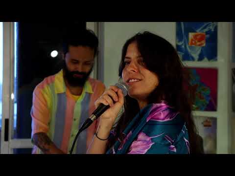 Brasis no Paiol em Casa - Laura Petit