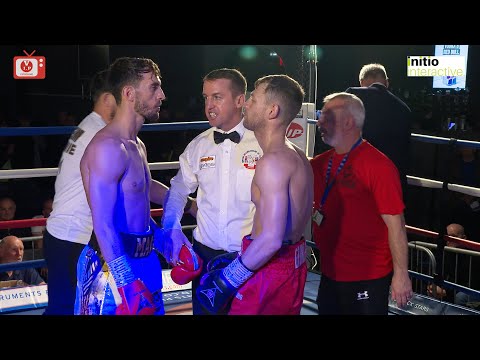 Matty Rennie v Jake Osgood on VIP's show at Liverpool's Grand Central Hall (6.10.2023)