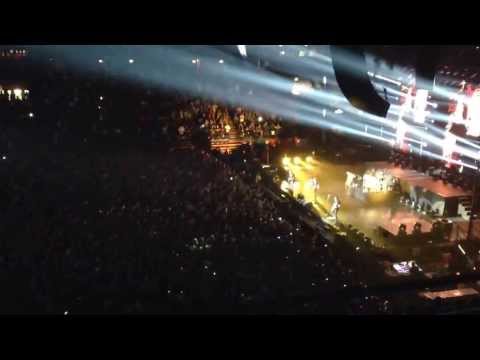 Burn it the ground - Nickelback @ Mediolanum Forum Assago 29/10/2013