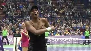 RE:Venus Williams wardrobe malfunction in Italy!