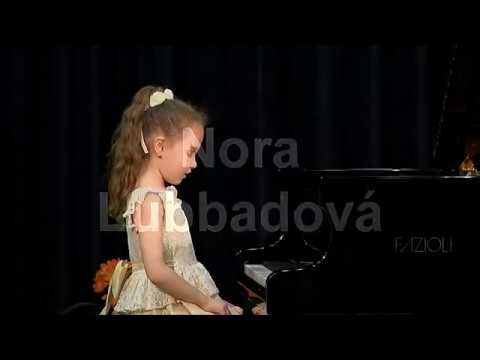 Nora Lubbadová /7 let/ - Ústřední kolo ČR ve hře na klavír