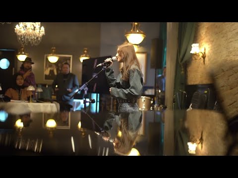 Lagu Untuk Kamu Alyssa Dezek  Live in jakarta nuxantara