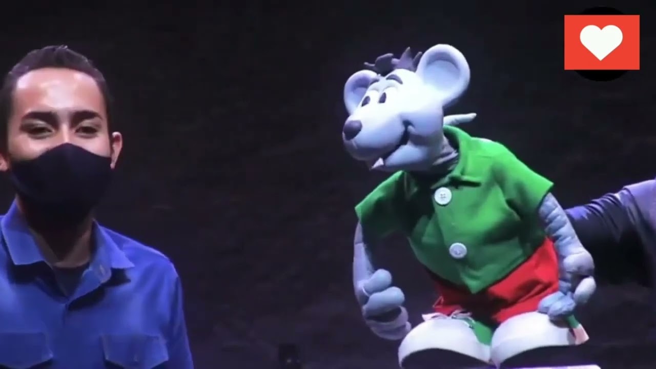 XAROPINHO NA IGREJA COM VÁRIOS IRMÃOS