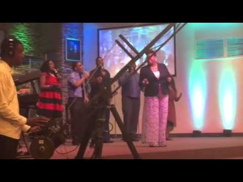 Lecresia Campbell singing how excellent