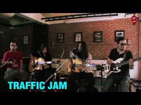 DON'T BOTHER ME (UNPLUGGED) by TRAFFIC JAM.