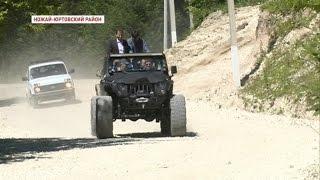 Рамзан Кадыров провел совещание по вопросам соцблока в высокогорном Беное 