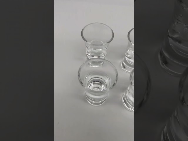 Vídeo relacionado con regalo grabado - Pack 6 Vaso Chupito Personalizado 4cl | Vasos de Cristal Grabados con Nombre o Dibujo | Ideal para Cumpleaños y Eventos, Transparente, Vidrio | 6 Unidades