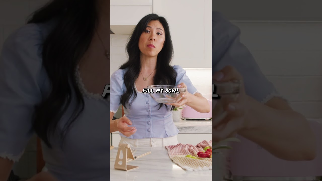 Testing a Viral Tanghulu Recipe from TikTok! 🍡