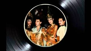 There´s Something Going On - CORO featuring Taleesa