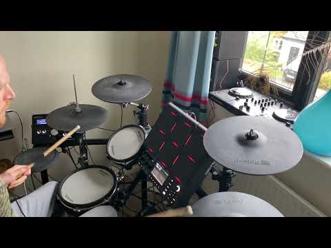 Ambient Jungle improvised live edrumming