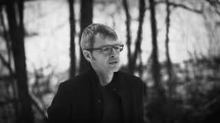 Schnee fällt aufs Fenster Video