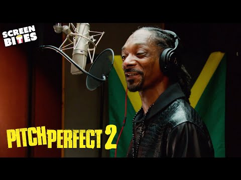 Snoop Dogg's Christmas Album | Pitch Perfect 2 | Screen Bites