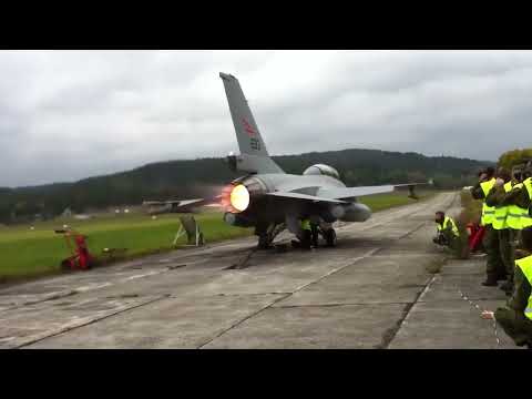 F16 fighter jet test full afterburner - Impressive power