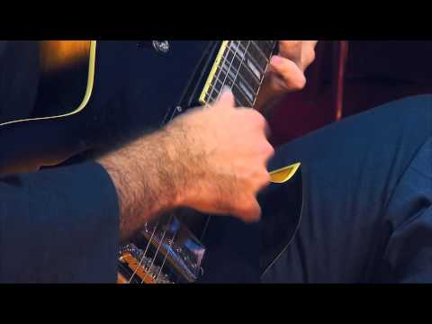 Toda bêbada canta, por Silvia Machete