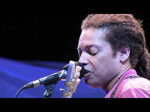 11 The Ballad of LeBron & Kobe - SANANDA MAITREYA & The Nudge Nudge